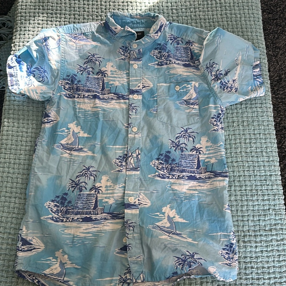 Quiksilver Hawaiian Shirt Blue Sailboats Boys Sz L 14